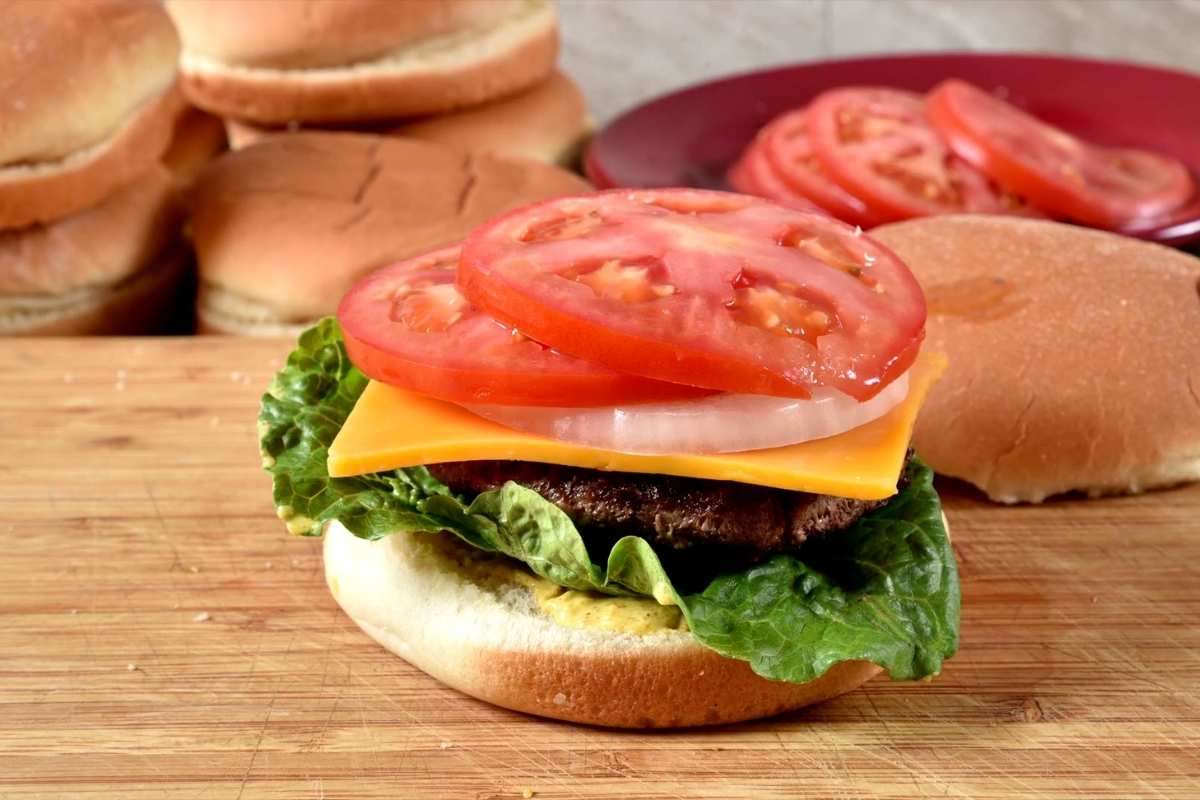 prikaz slaganja burgera